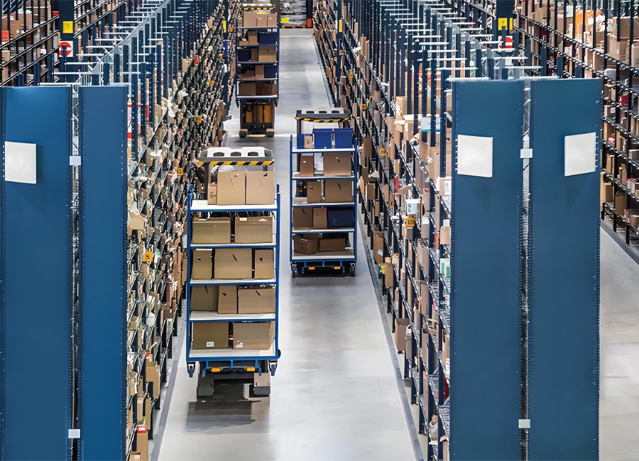 E-commerce Warehouse turnover and storage solutions E-commerce Warehouse turnover and storage solutions