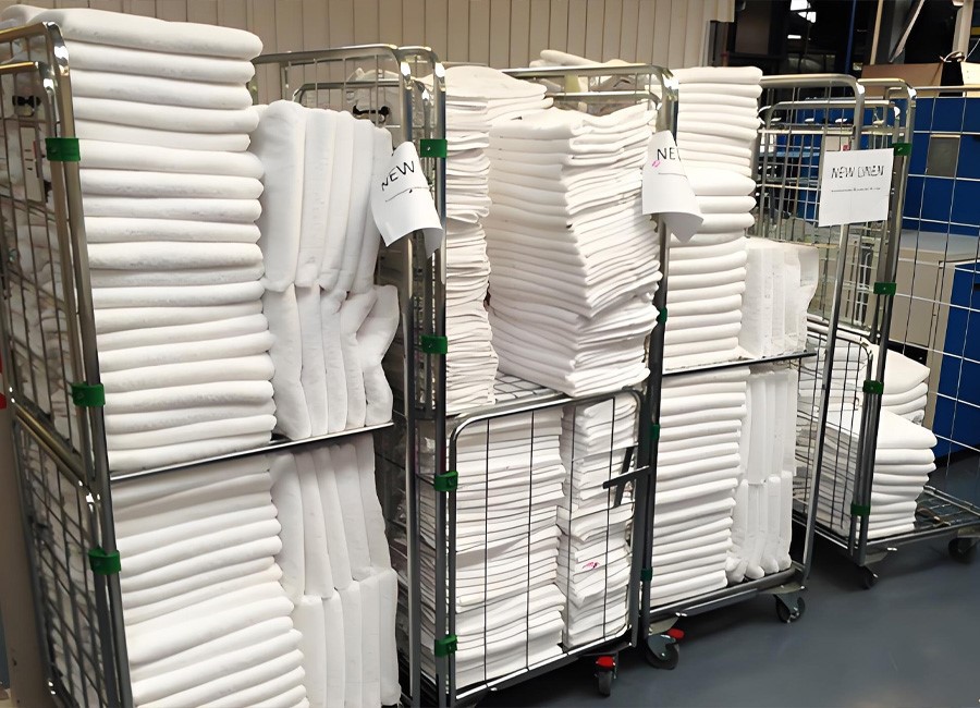 Laundry-Storage and transportation solutions for the laundry industry Laundry-Storage and transportation solutions for the laundry industry